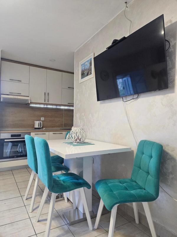 Žana - image 13