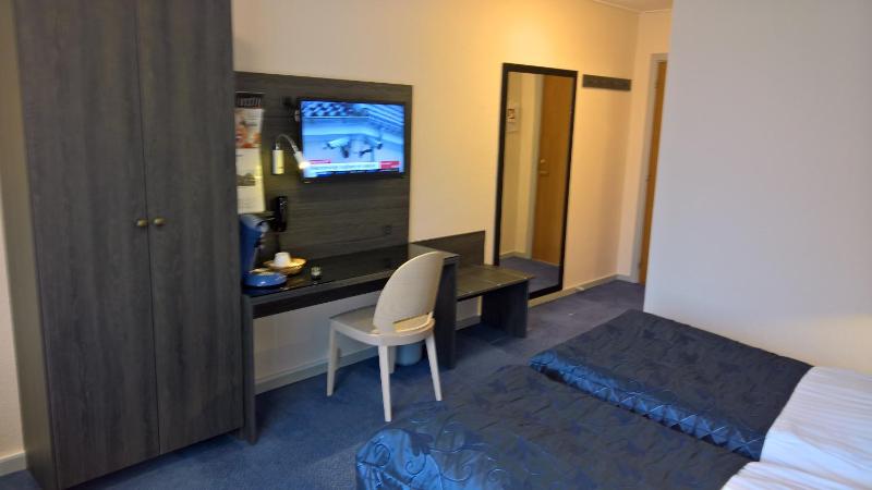 Single Room image 1