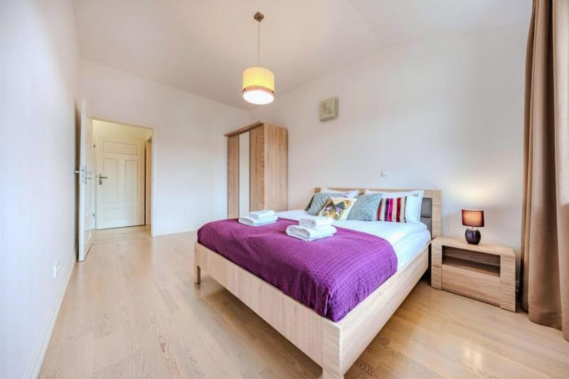 White Pearl Apartament with Two Terraces by OneApartments - image 4