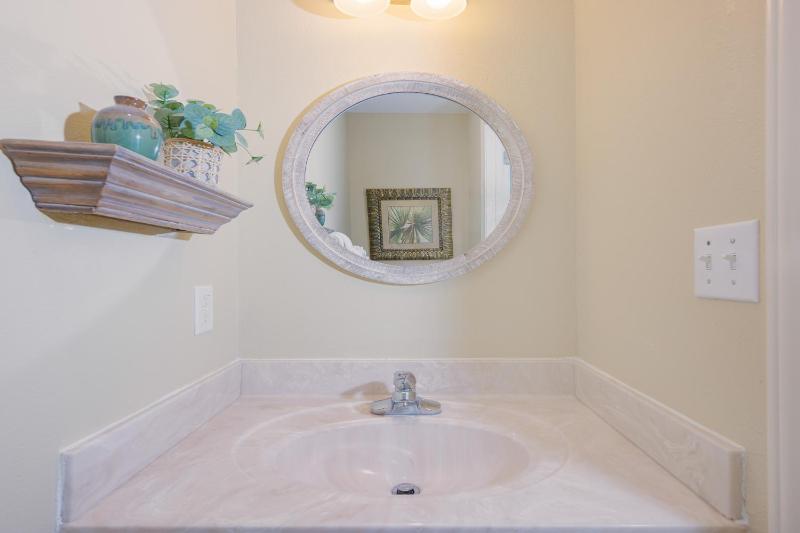 Phoenix IX 603 condo - image 35