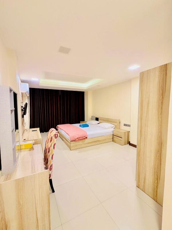 122 Home near Baiyoke Sky Tower - image 16