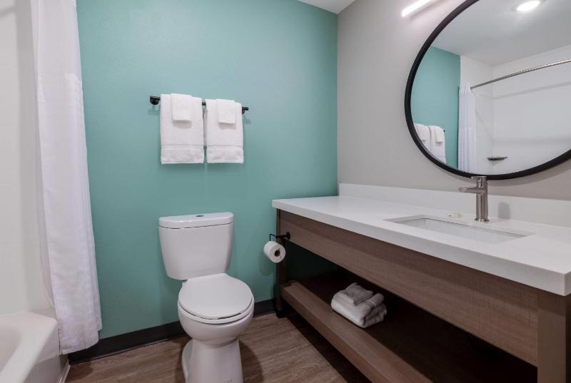ECHO Suites Extended Stay by Wyndham Savannah Pooler - image 5