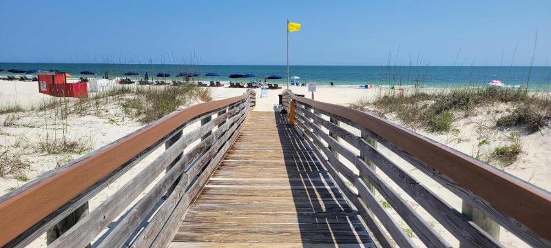 Gulf View Condo Pools Hot Tubs Boardwalk to Beach - image 50