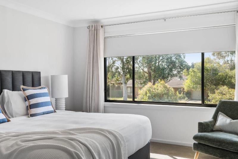 Niara - renovated 4BR Vincentia beach house - image 18