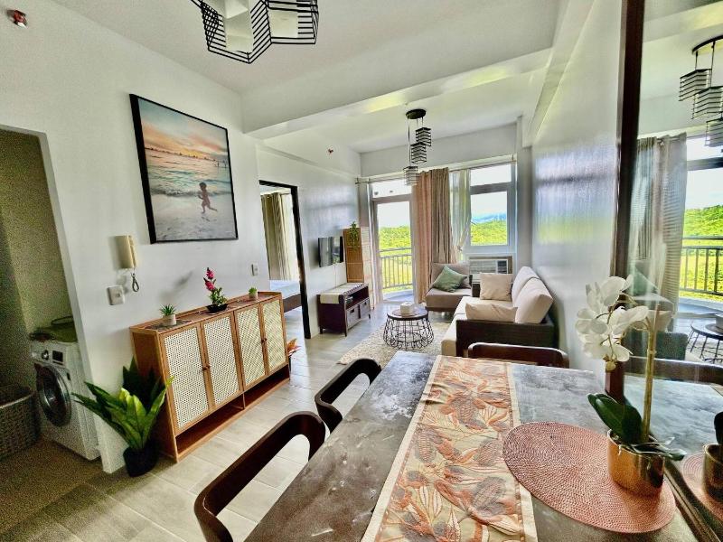 Serene 1-Bedroom Apartment in Boracay with Pool Access - image 23