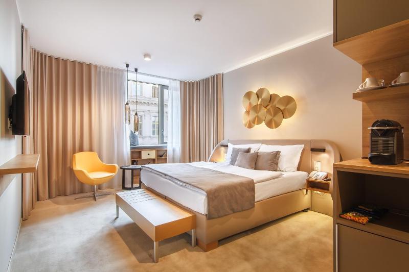 Superior Double or Twin Room image 2