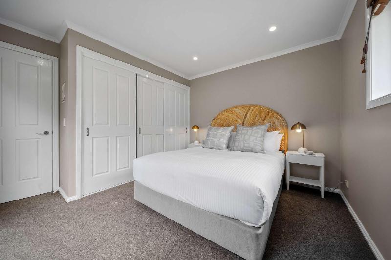 Indigo Views - renovated Vincentia beach house - image 22