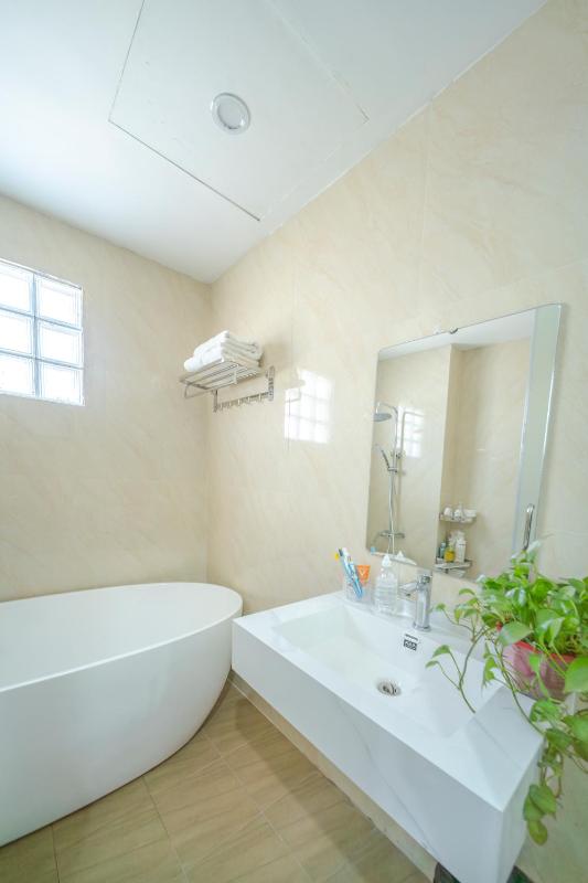 Alaya Lotte Centre Apartment - image 7