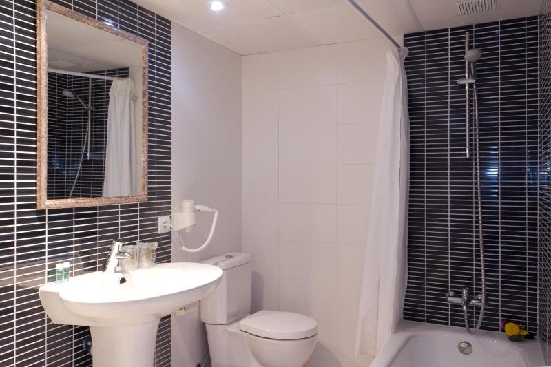 Triple Room image 4