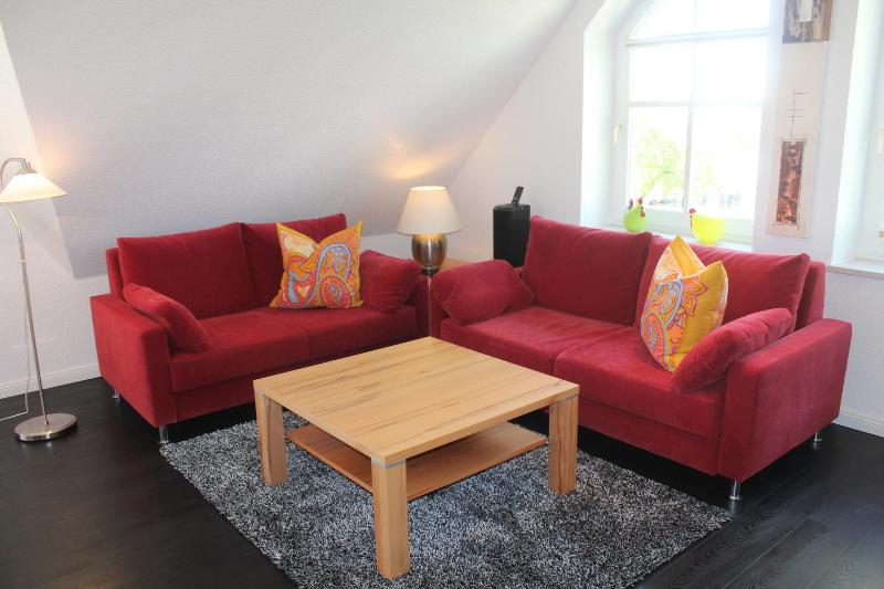 One-Bedroom Apartment image 1