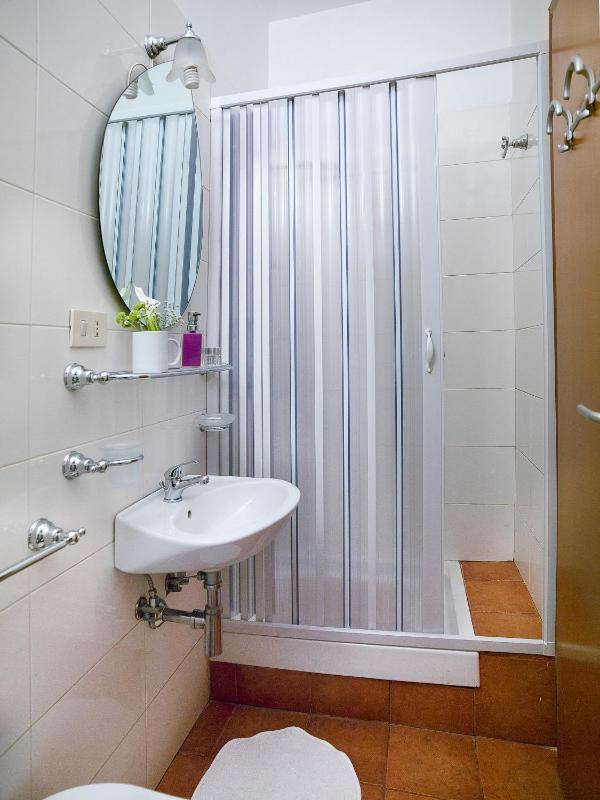 Luxury Apartment with City View image 3