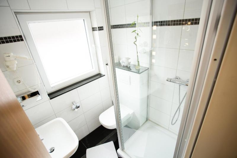 Business Double Room image 2