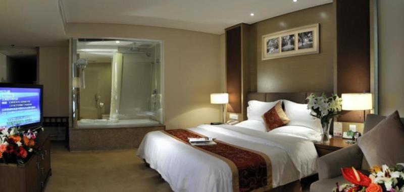 Roying Hotel - image 23