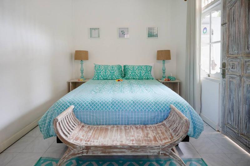 Tropical House - Garlic Lane - image 4