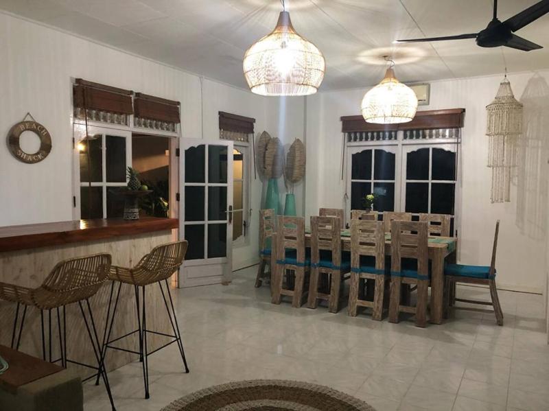 Tropical House - Garlic Lane - image 47