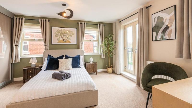 Lockside Living - image 15