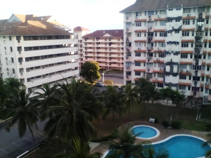 Homestay @ Cocobay Resort Condominium [2 BR 2B] - image 5