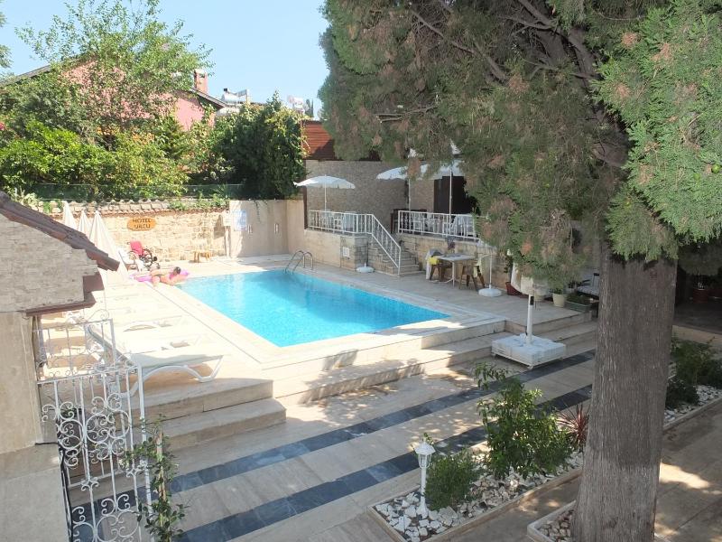 Urcu Hotel - image 16