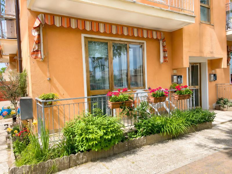 Big Apartment with 3 rooms - image 8