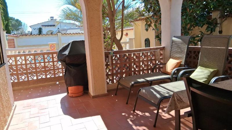 RESIDENCIA ALBERES -Apartamento completo con piscina barbacoa parking- A - image 26