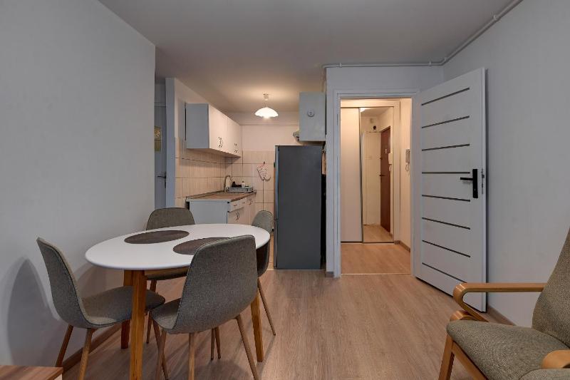 RentPlanet - Apartament Zaporoska - image 4