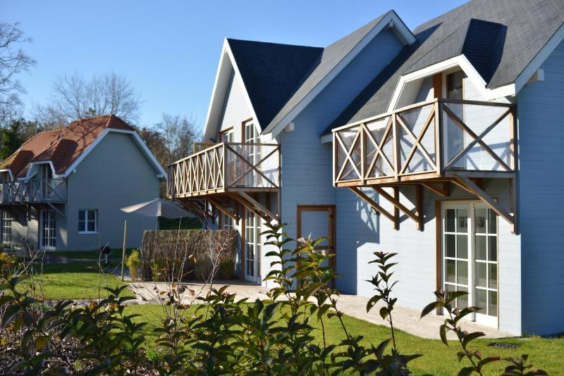 Three-Bedroom Villa image 4