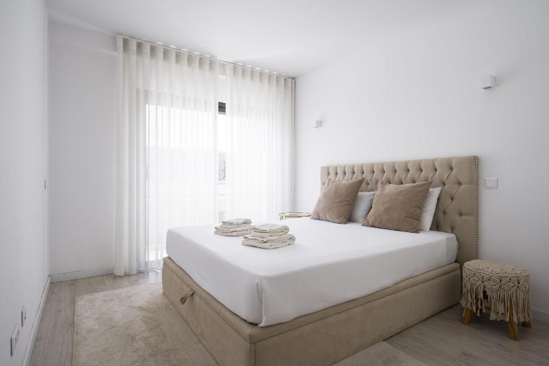 Casa Giao - Modern Apartment by HD - image 4