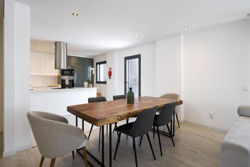 Casa Giao - Modern Apartment by HD - image 19