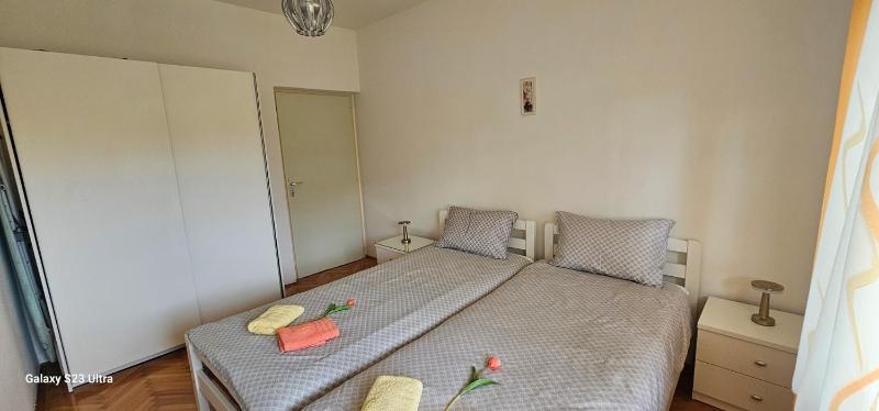 Apartment Iris - image 8