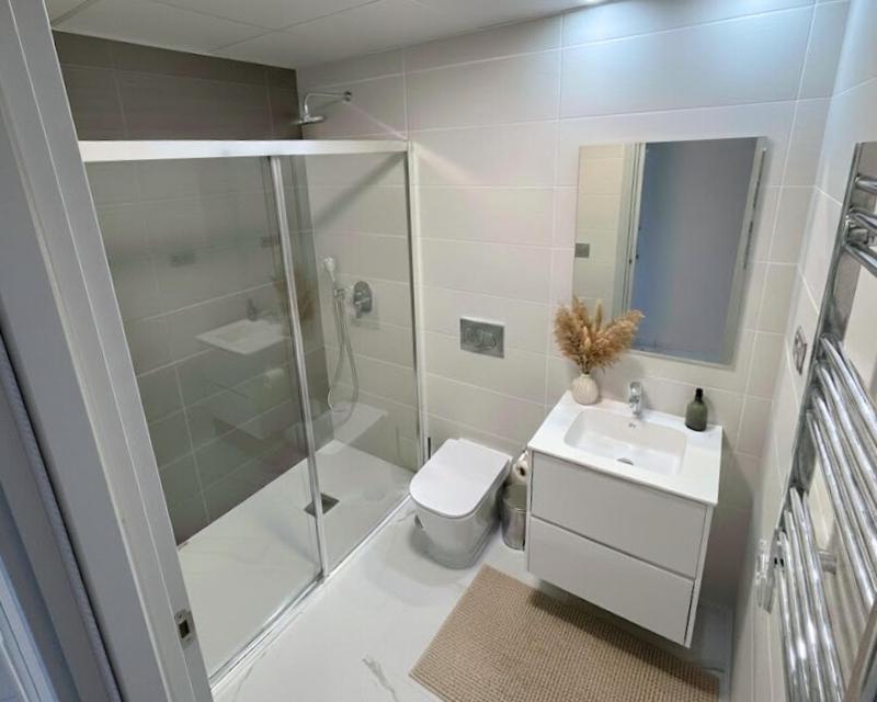 Eagle Tower Benidorm - EAGLE VIEW - 3 bedrooms - image 13