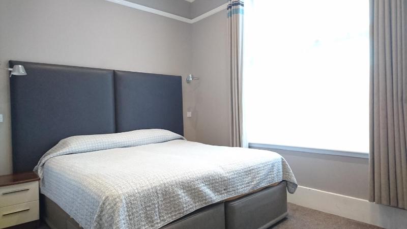 Single Room image 2