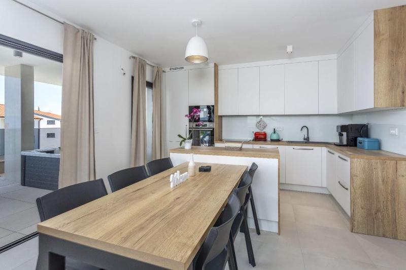 Apartments Luna - image 10