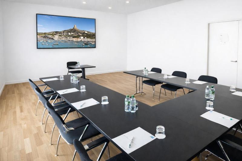 Novotel Marseille Centre Gare - image 9