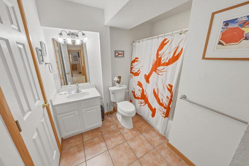 7BR with Heated Pool Volleyball Steps to Beach - image 50