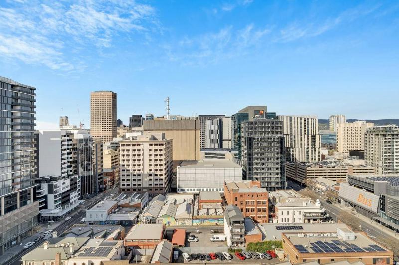 Vision On Morphett 2BR Apartment With Parking - image 7