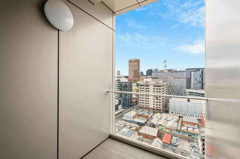 Vision On Morphett 2BR Apartment With Parking - image 15