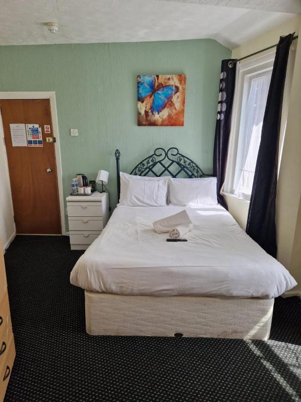 South Cliff Hotel - image 32
