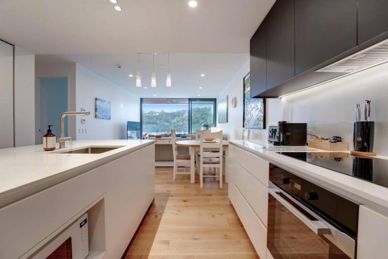 Hobsonville 2BR Waterfront Gem with Water Views - image 7