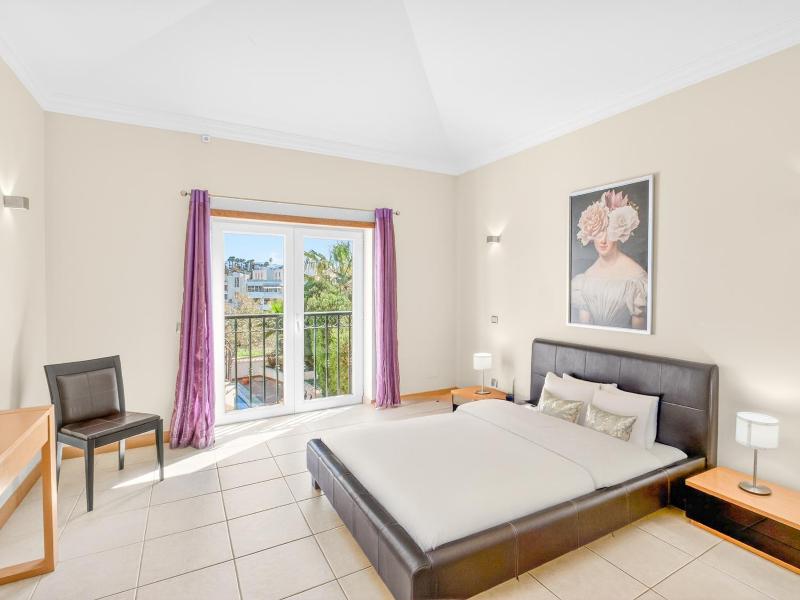 Vila Girassol - image 31