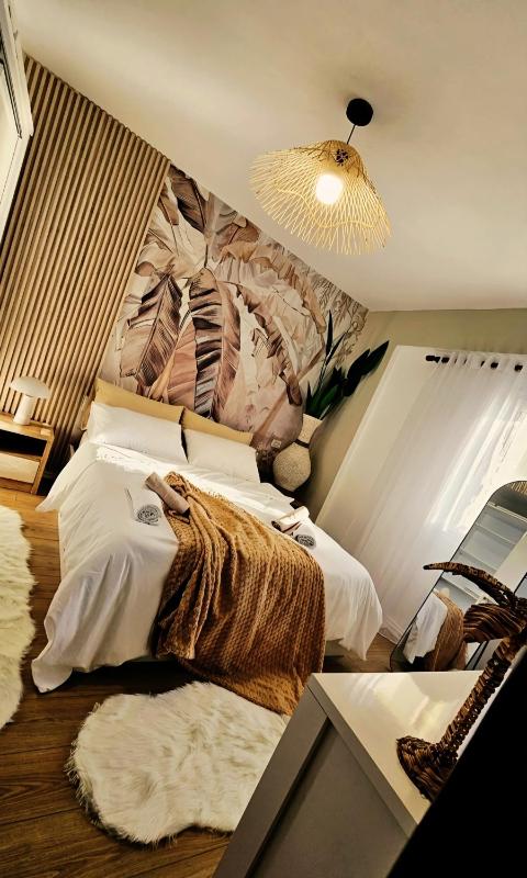 Big Center Beachfront Apartment - image 7
