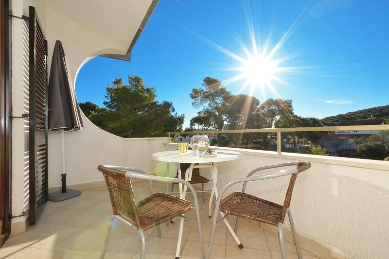 Apartments with panoramic views and a balcony perfect for enjoying the sunset - image 23