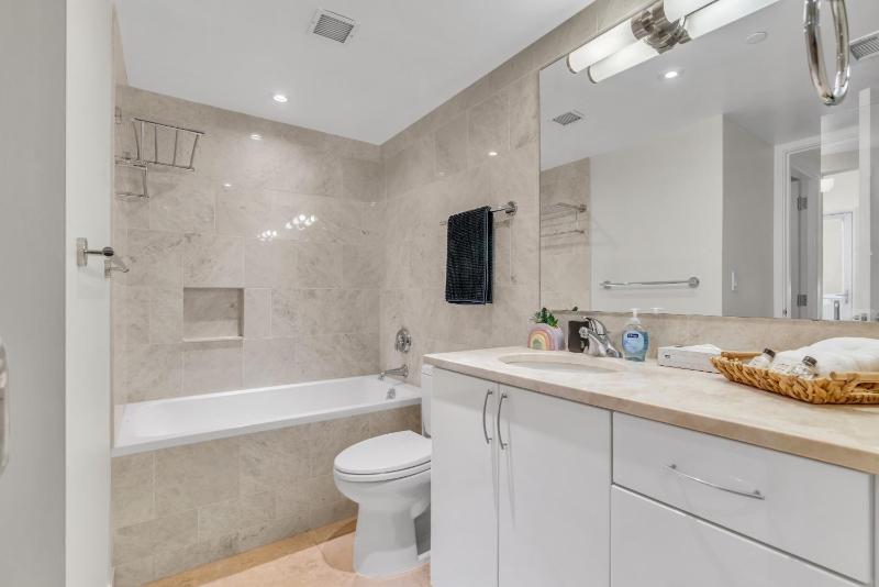 Furnished 2BR Apartment in Penn Quarter DC apts - image 7
