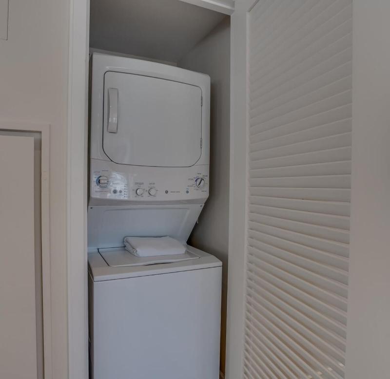 1BR Furnished Apartment at Penn Quarter apts - image 10