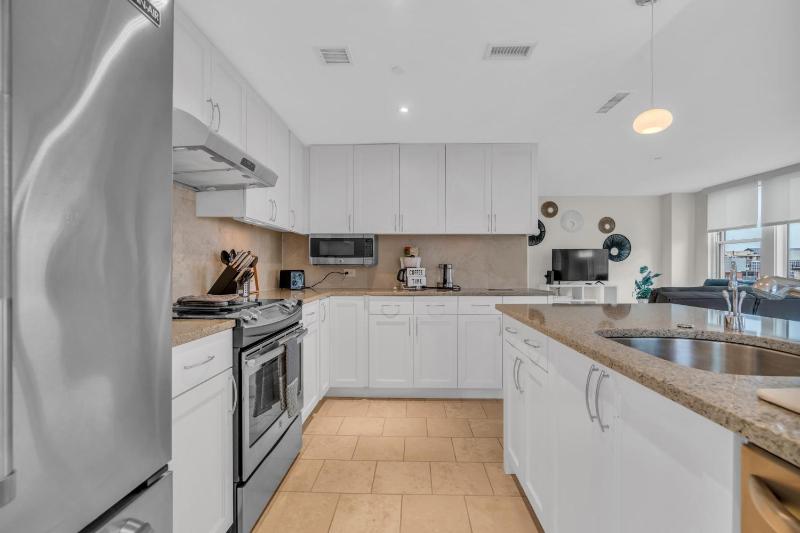 2BR Furnished Apartment near Smithsonian apts - image 15