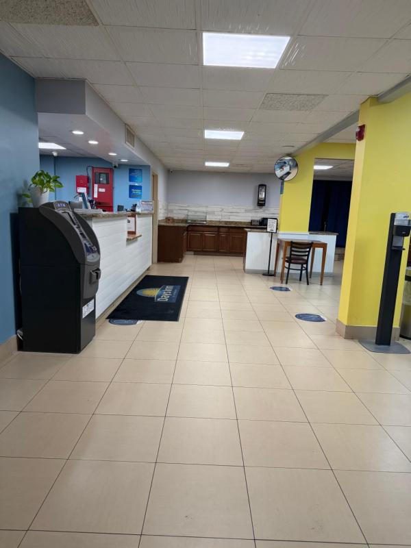 Days Inn by Wyndham Jacksonville Airport - image 24