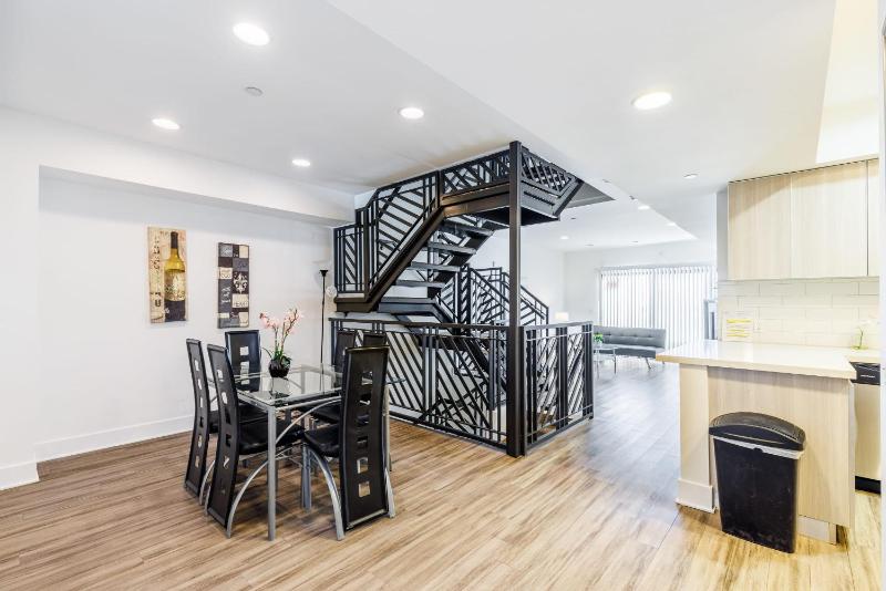 Brand new 2 Bedroom Apartment on Hawthorn Ave Hollywood apts - image 11