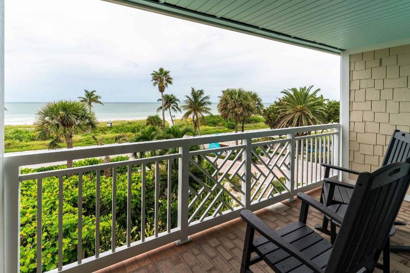 Tween Waters Island Resort & Spa - image 7