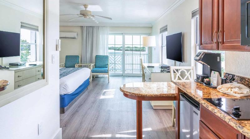 Tween Waters Island Resort & Spa - image 18