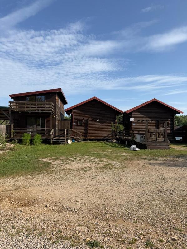Sara Riverside Cottage - image 13