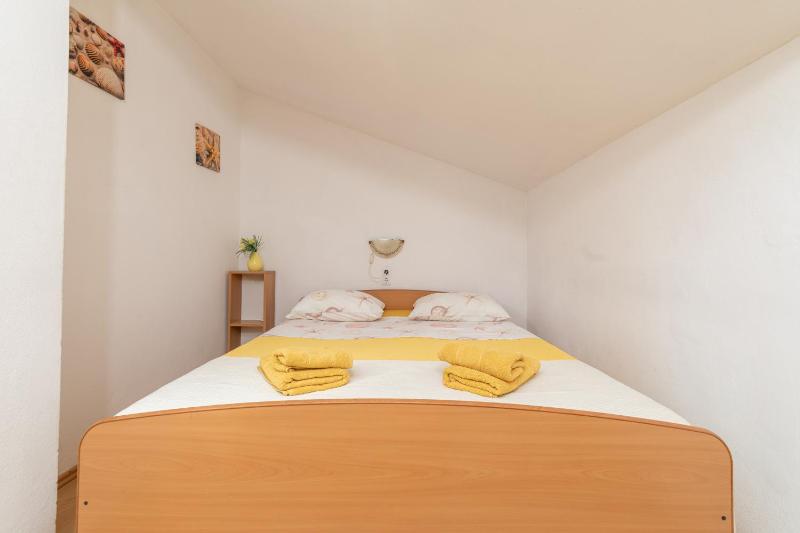 Apartments with parking space Hvar - 25144 - image 26